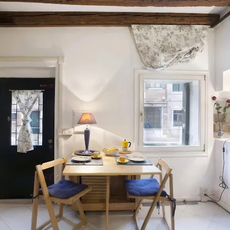 Romite - Locappart البندقية